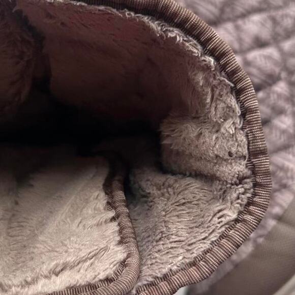 Grey the North Face quilted Snow Boots Winter size 9 EUC - Picture 5 of 5